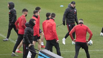 Simeone, en el entrenamiento del Atlético de Madrid.