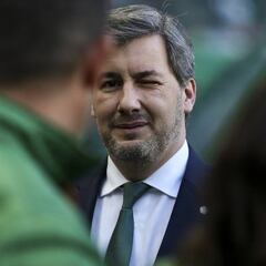 El presidente del Sporting no suspende a los 18 jugadores pero sí les sancionará