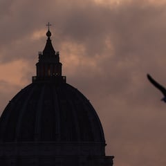 What happens when a Pope dies: Rituals and rules for the conclave and transition period