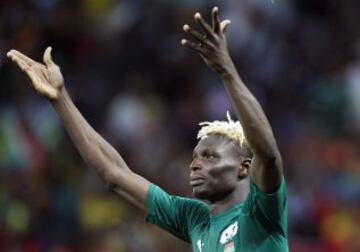 Aristide Bance de Burkina Faso después de anotar un penalti durante la Copa Africana de Naciones en el partido de semi-final contra Ghana en el Estadio Mbombela en Nelspruit 6 de febrero de 2013
