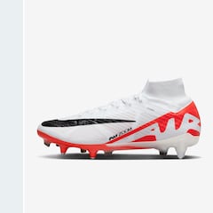 Botas de fútbol profesionales: destaca en césped natural o artificial