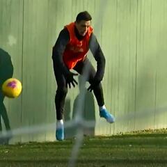 La 'guerra' de pelotazos entre Alexis y Lautaro en el Inter