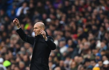 Real Madrid's French coach Zinedine Zidane