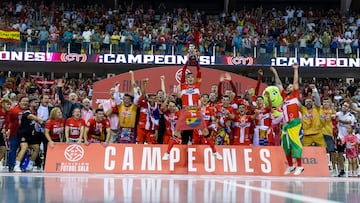 El Jimbee Cartagena gana su segunda Liga seguida en un final apote¨®sico