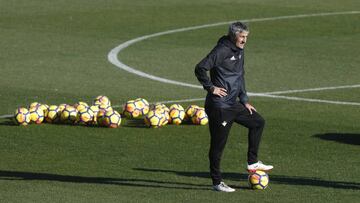 Setién, durante el entrenamiento.