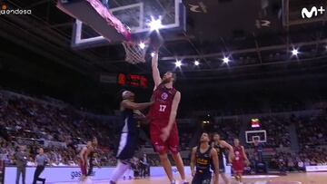 El Casademont tritura al UCAM antes del descanso