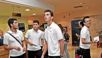 <b>BRAULIO, A TOPE. </b>Será uno de los recursos ofensivos del Zaragoza. El atacante majorero está muy motivado. A su llegada a Gran Canaria fue foco de atención. En la imagen, entre Zaparaín y Pavón.