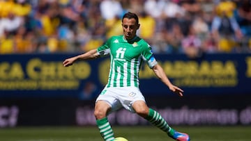 Guardado regresó a la titularidad con el Betis