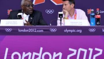 Lamine Diack y Sebastian Coe, el expresidente de la IAAF cuestionado y el actual. 