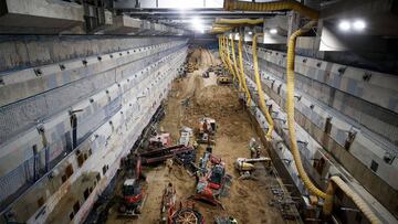 Interior del invernadero subterráneo donde se conservará el césped bajo la grada oeste del nuevo Bernabéu.