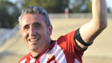 Joseba Aguirre, durante un partido de veteranos del Athletic en 2013. 