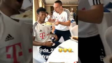 El 'bullying' de Vidal y Ribery a Alaba por su gran apetito