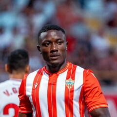 Alarma en el Almería: Soko, baja con Camerún