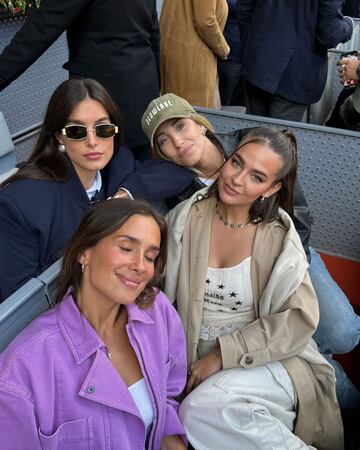 María Pombo, Laura Escanes, Meri y Gemma Pinto durante el partido de Nadal.