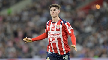 Armando González makes history with Chivas by surpassing Chicharito Hernández’s best scoring season which has stood since 2010.