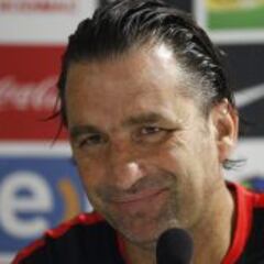 Pizzi: "Ojalá lo que hagamos sorprenda a Argentina"