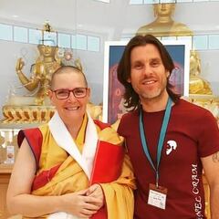 El cambio de rumbo de Javián: iniciado en el budismo y ‘desatado’ en TikTok