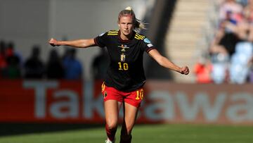 MANCHESTER, ENGLAND - JULY 10: Justine Vanhaevermaet of Belgium celebrates after scoring their side's first goal during the UEFA Women's Euro 2022 group D match between Belgium and Iceland at Manchester City Academy Stadium on July 10, 2022 in Manchester, England. (Photo by Charlotte Tattersall - UEFA/UEFA via Getty Images)