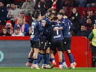 El Ceuta celebra el gol de Cristian.