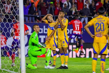 Atlético San Luis sorprende y golea a Tigres en la ida de Cuartos