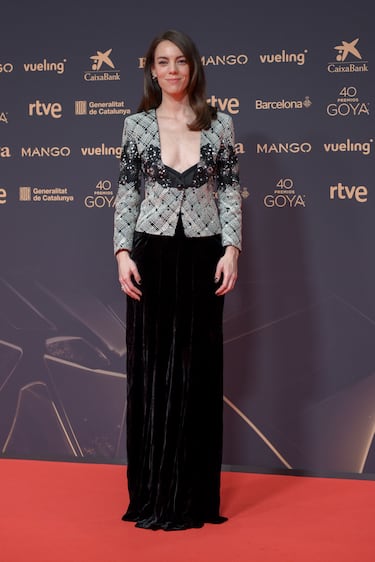 La actriz Vicky Luengo posa en la alfombra roja de la 40º edición de los Premios Goya.