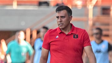 César Farías, con el rendimiento más bajo entre los últimos técnicos de América de Cali.