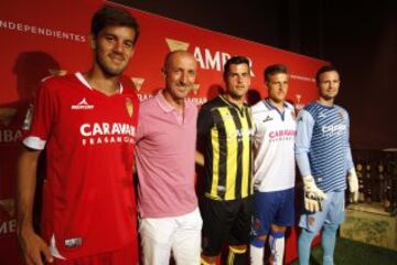Presentación de la nueva equipación del Real Zaragoza para la temporada 2015-2016.
