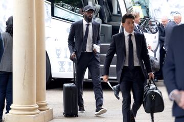 Llegada del Real Madrid al hotel The Grove. En la imagen Antonio Rüdiger.