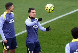 Raspadori llama mucho la atención en Turquía