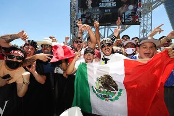 "Muchas gracias a todos. Ya les extrañaba. Mañana esperen una gran pelea y una gran victoria", expresó el pugilista tapatío.