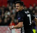 Sevilla 0-0 Manchester United: Sánchez reemplazado en su debut por la Champions League