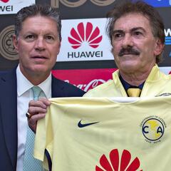 La Volpe no cree que le haya quitado el puesto de DT del América a Romano