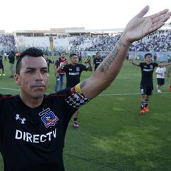 Esteban Paredes: “Si fuera por mí, renuevo 10 años en Colo Colo”