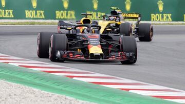 Red Bull Racing driver Daniel Ricciardo (3) of Australia and Renault driver Carlos Sainz (55) of Spain during the Spanish Formula One Grand Prix Free qualifying on 12th May 2018 in Barcelona, Spain.