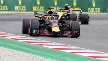 Red Bull Racing driver Daniel Ricciardo (3) of Australia and Renault driver Carlos Sainz (55) of Spain during the Spanish Formula One Grand Prix Free qualifying on 12th May 2018 in Barcelona, Spain. 