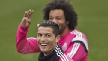 Cristiano Ronaldo durante el entrenamiento ayer en Valdebebas