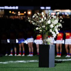 Which sports/games are postponed due to the Queen’s death?