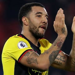Deeney se niega a entrenar para no poner en peligro a su hijo