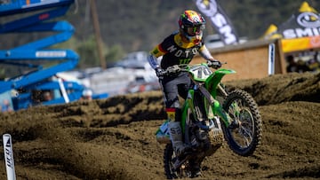 Jorge Prado, con la Kawasaki en el Pro Motocross de Pala, California.