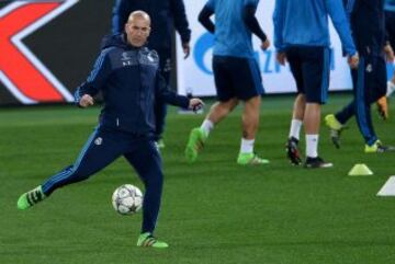 Zinedine Zidane still possesses a magic touch.
