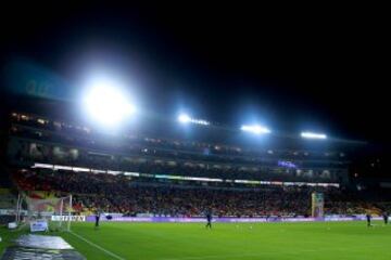 El Estadio Morelos atestiguaba una liguilla más de los Monarcas.