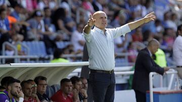 Luis C&eacute;sar, en un partido con el Tenerife.