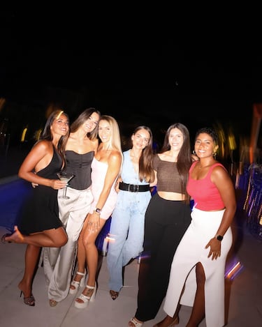 En la fiesta estuvieron presentes algunas amigas íntimas de Antonela Roccuzzo, esposa de Leo Messi.
