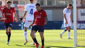 Chimy &Aacute;vila celebra su gol