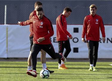 Simeone tries out same XI that beat Sevilla - without Oblak...