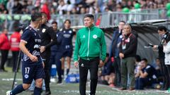 Un DT campeón del fútbol chileno define su futuro: “Sufrimos dos años y no queremos repetir eso”