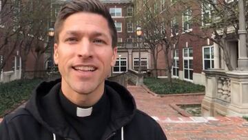 De futbolista a sacerdote: ex Ñublense recordó su paso por el club y bendijo a sus hinchas