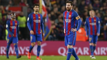 Football Soccer - Barcelona v Leganes - Spanish La Liga Santander - Camp Nou stadium, Barcelona, Spain - 19/02/17 - Barcelona's Lionel Messi reacts following a goal scored by Leganes' Unai Lopez. REUTERS/Albert Gea