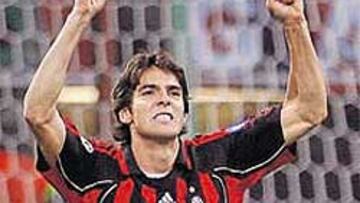 <b>GOLAZO.</b> Kaká celebra su tercer gol al Anderlecht.