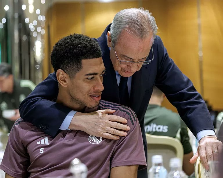 Calurosa llegada de Florentino a Yeda 